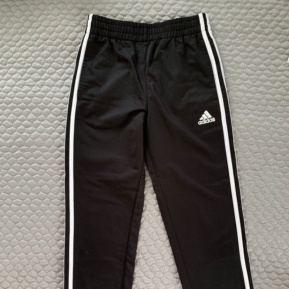 Adidas boys M tapered leg, three stripe pants